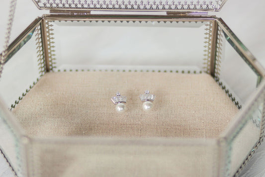 Perles Couronnées Earrings