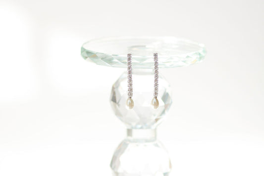 La Nora S'est Levée Earrings