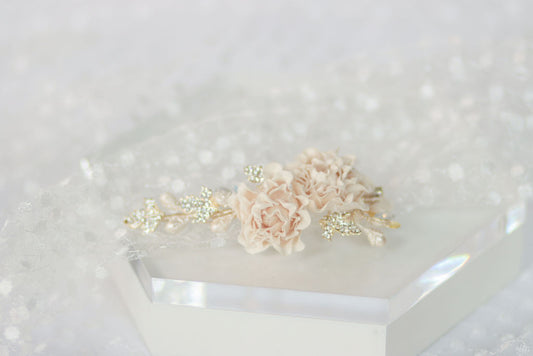 Pétale Rose Headpiece