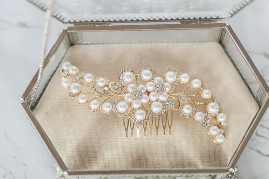 Tourbillon De Perles Headpiece